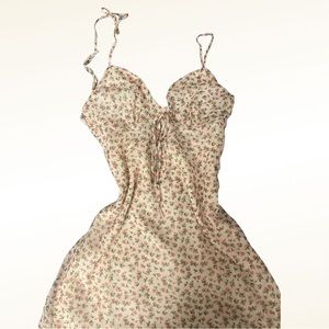 cute floral pink + white mini sundress !!